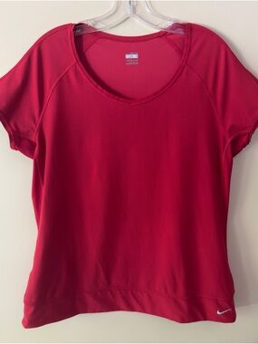 Nike Women's Bright Red Short Sleeve Performance Tee